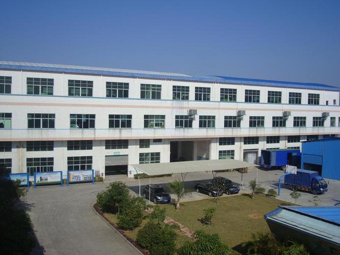 光影背后的匠心 走進一家燈箱工廠的日常
